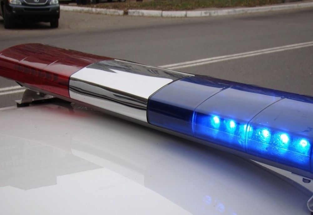 A produs un accident și a fugit de la locul faptei! Tânăr de 19 ani, reținut de polițiștii băimăreni