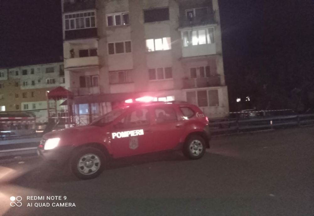 FOTO | Explozie într-un bloc din Sighetu Marmaţiei! O persoană ranită, alte şase evacuate