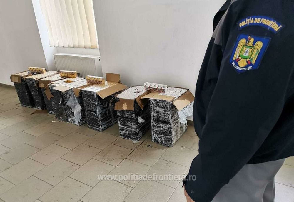 Aproape 4.000 de pachete de țigări, confiscate de polițiștii de frontieră maramureșeni