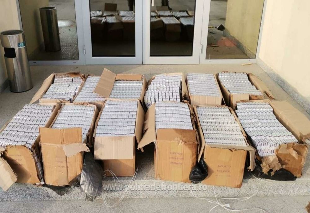 Aproximativ 9.000 de pachete de țigări de contrabandă, depistate de polițiștii de frontiera maramureșeni la frontiera cu Ucraina