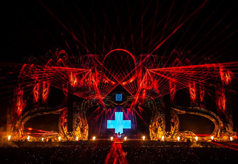 75% dintre oamenii prezenţi la festivalul UNTOLD sunt vaccinaţi