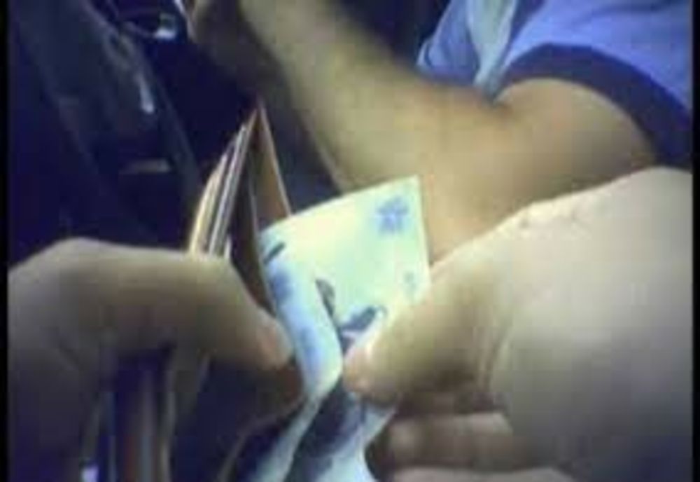 Polițist de la Biroul Rutier Baia Mare, trimis în judecată pentru luare de mită