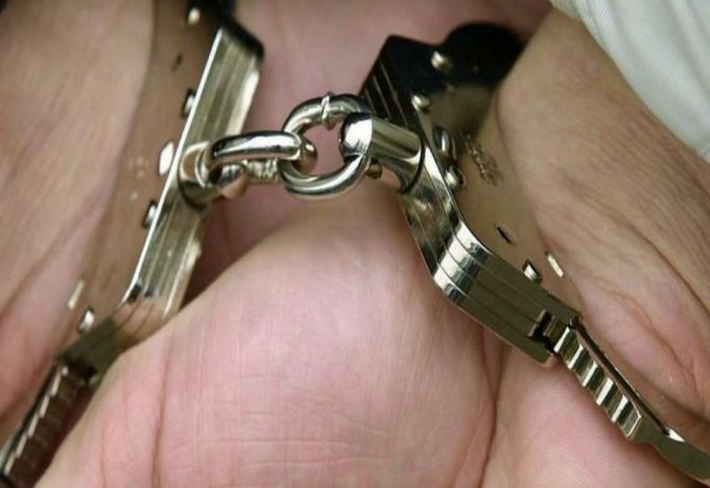 Doi tineri din Maramureș, arestați preventiv pentru tâlhărie