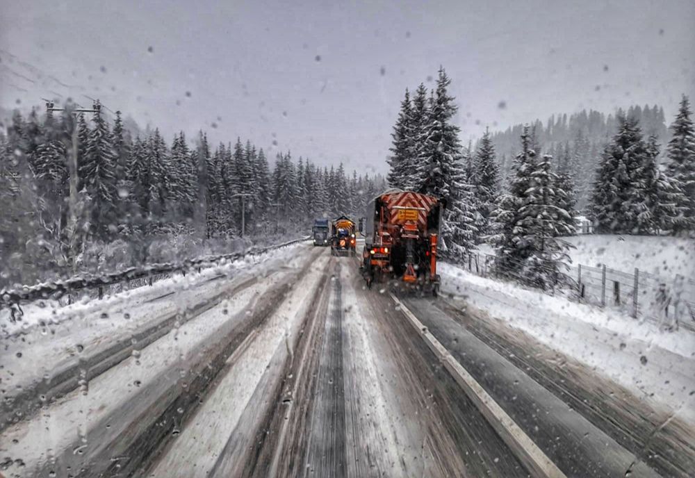 Centrul INFOTRAFIC: Trafic fluent pe drumurile naționale, condiții de iarnă în mai multe județe