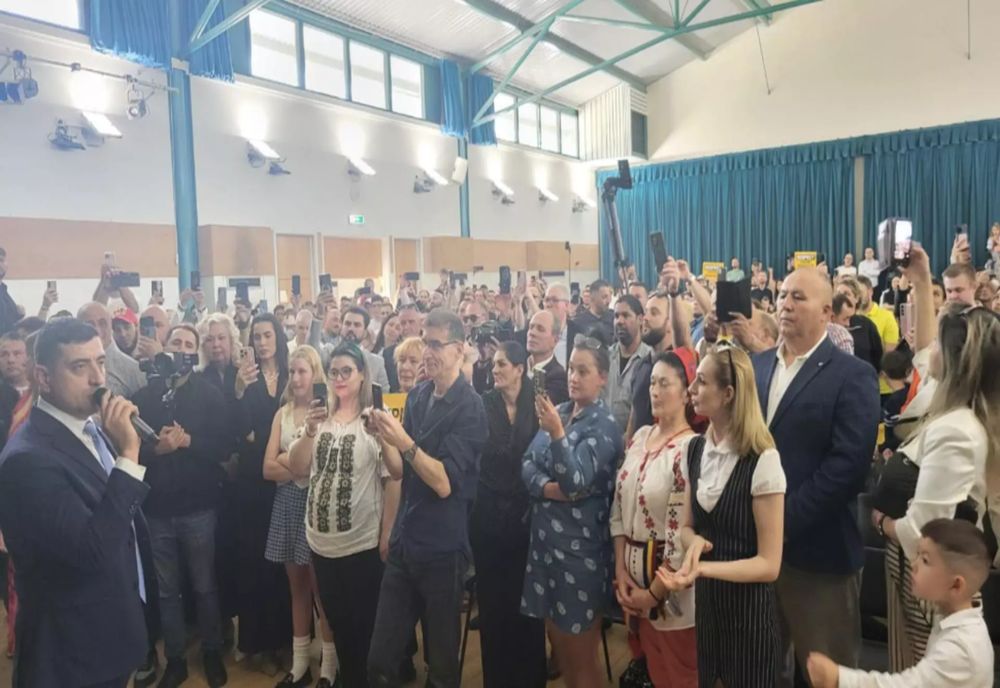 GEORGE SIMION ESTE ALĂTURI DE DIASPORA! LIDERUL SUVERANIȘTILOR A FĂCUT UN TUR DE FORȚĂ ÎN MAREA BRITANIE 