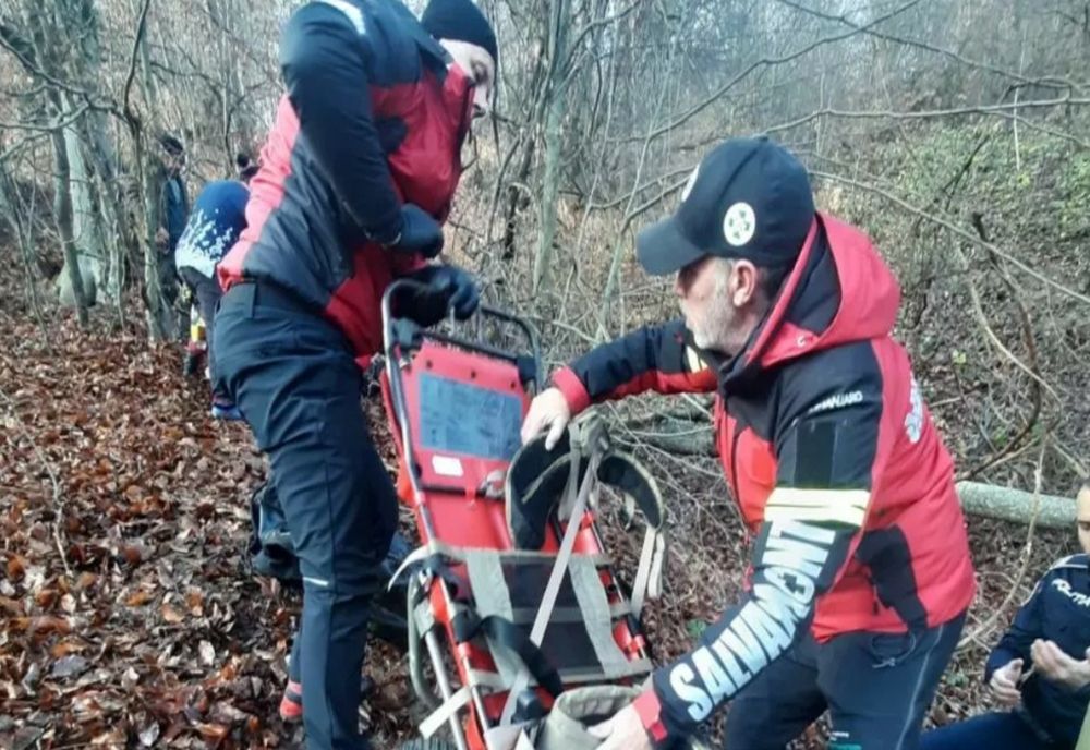Bărbat în stare critică, transportat la spital după un accident forestier în zona Săliștea de Sus