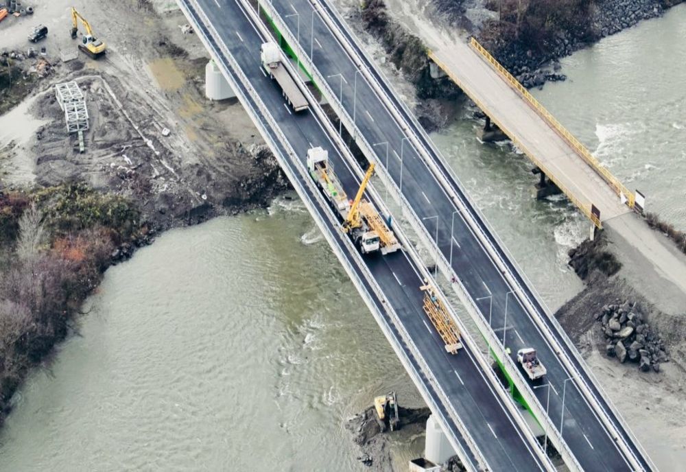 Traficul pe podul rutier spre Ucraina, peste râul Tisa, deschis din 2026