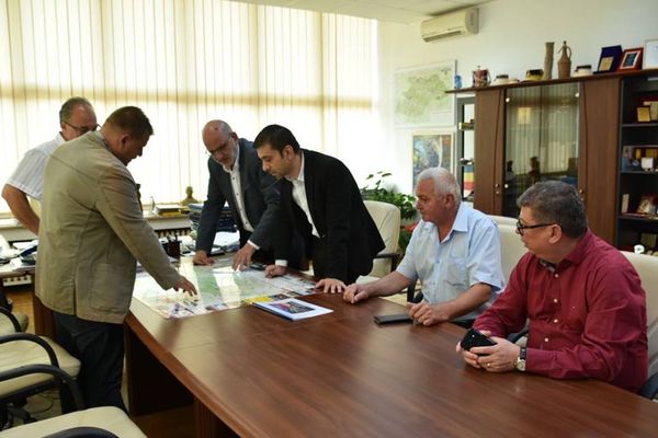 Gândire strategică pentru şoselele ce duc la Aeroportul Maramureş, dar fără termene