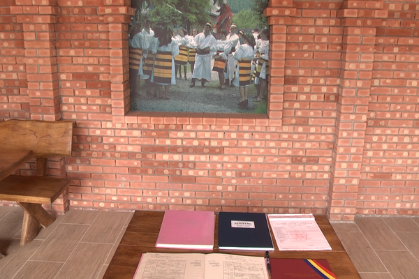 Tinerii dintr-o comună maramureșeană au ocazia să se căsătorească într-un cadru inedit