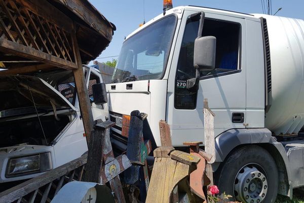 Accident grav în Sighet. 2 mașini au fost serios avariate