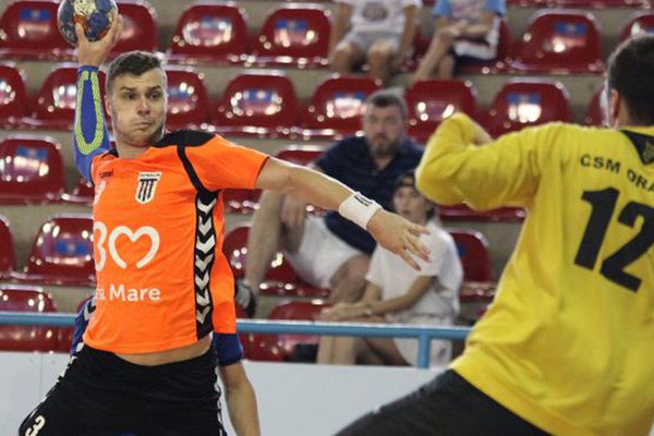 Suporterii echipei de hanbdal primesc un tricou inclus în preţul abonamentului