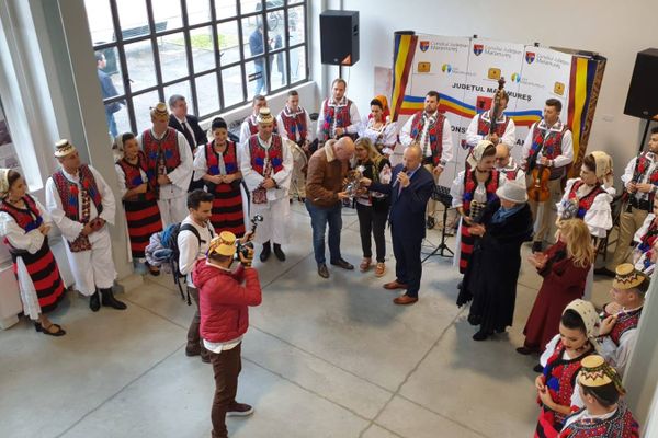 „Dor de România - Maramureșul și Diaspora” - sărbătoare românească la Milano, cu tradiții maramureșene și gustul deosebit al bucatelor de acasă