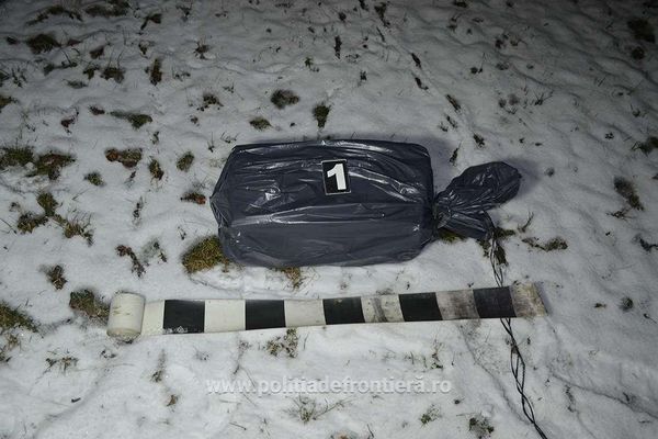 Contrabandă cu drona la frontiera de nord