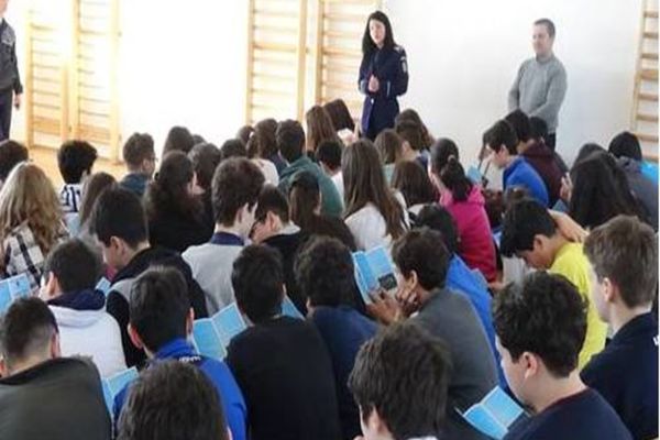 Sfaturile polițiștilor la început de școală