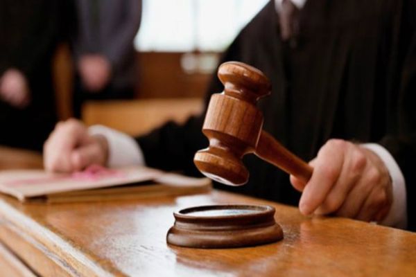 SE ÎNTÂMPLĂ ÎN ROMÂNIA - PEDOFIL TRIMIS LA MUNCĂ ÎN ȘCOALĂ