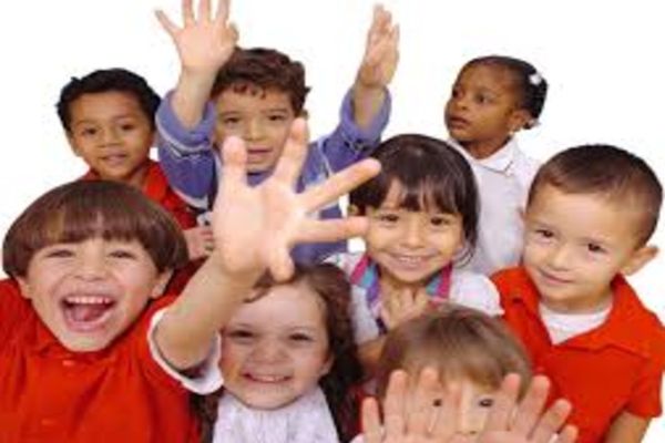 Cum este să îţi crești copilul fără apartenenţă la gen?