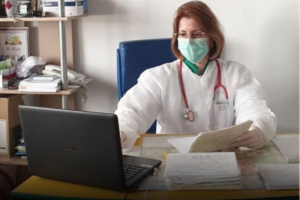 Caravane medicale gratuite pentru locuitorii din zonele defavorizate