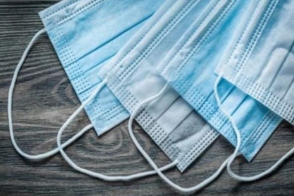 Raed Arafat a făcut un nou anunț legat de măștile de protecție. Ce ar trebui să facă românii  