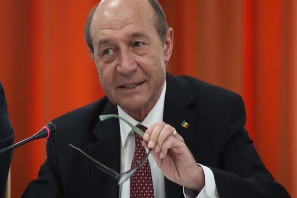 Traian Basescu, la Realitatea PLUS: „15 mai este o greșeală. Restricțiile actuale trebuie menținute până în iunie”