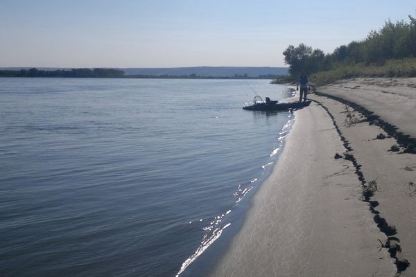 Din 15 iunie s-ar putea deschide plajele