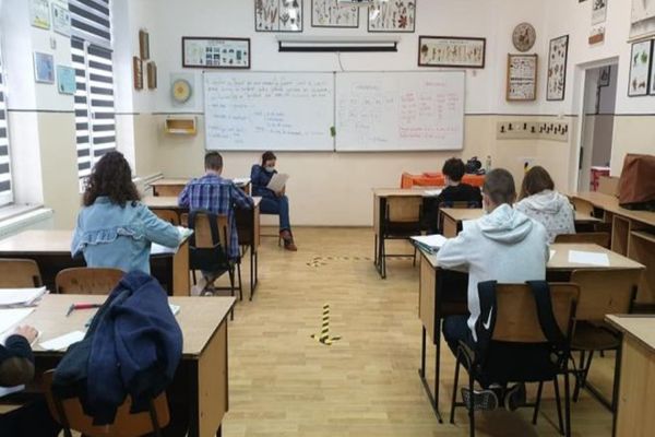 EVALUARE NAȚIONALĂ 2020 / Testele la Evaluare au început azi cu proba la Limba și literatura română. Care sunt regulile