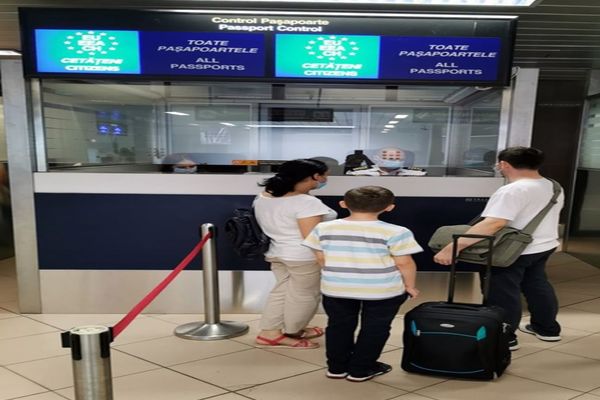 Condiții de ieșire din țară pentru minori