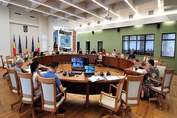 16 proiecte de hotărâre aprobate în ședința ordinară a Consiliului Județean Maramureș din luna iulie