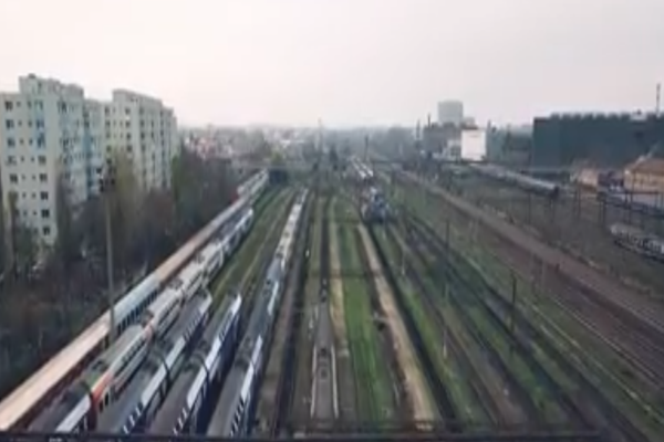 Poliția Română a lansat campania ” SELFIE-UL PE TREN NU IA LIKE-URI, IA VIEȚI”