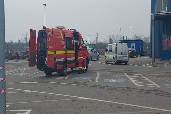 FOTO: Miros de gaz puternic, în Metro Baia Mare! Personalul și clienții au fost evacuați
