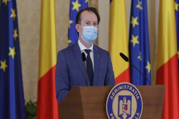 Florin Cîţu anunță că elevii vor fi testați non-invaziv, după vacanță