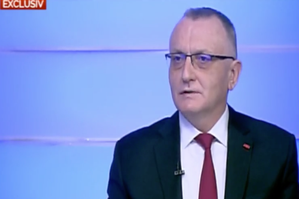 Ora 21: Ministrul Educației, Sorin Cîmpeanu, invitat la Realitatea PLUS. Ce se întâmplă cu examenele naționale