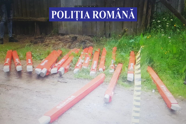 Bunuri de 8.000 de euro, recuperate de polițiștii din Năsăud, după percheziții în Borșa