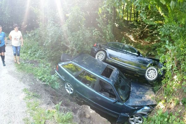 Accident spectaculos în Făget! Doi tineri, din Cluj şi Maramureş, au fost răniţi
