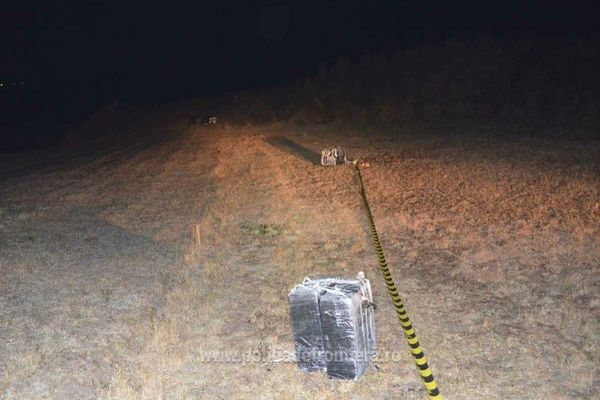 Ţigări transportate cu parapanta din Ucraina, descoperite la frontiera de nord