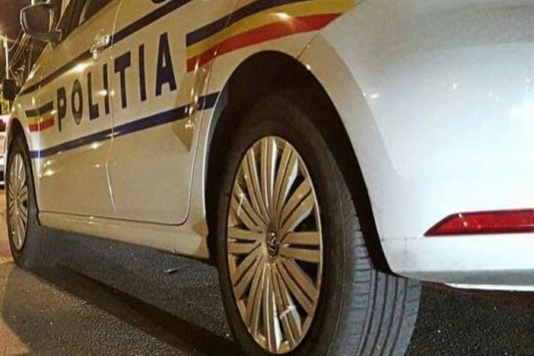 A furat bunuri din curtea unui parc auto și s-a ales cu dosar! Ce au mai descoperit polițiștii