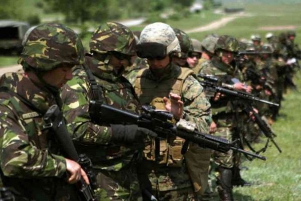 Guvernul pregătește un proiect de lege pentru “gestionarea situațiilor de criză”. Bărbații între 18 și 60 de ani, în rezerva generală în caz de război