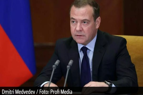 Dmitri Medvedev amenință cu Al Treilea Război Mondial: Orice intruziune a NATO în Crimeea l-ar putea declanșa