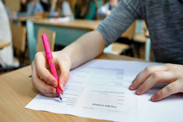 Modificări importante pentru anul școlar 2022-2023. Anunțul ministrului Sorin Cîmpeanu