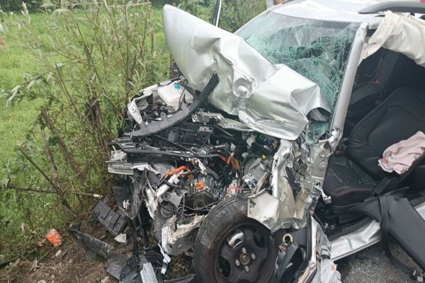 Accident pe DJ 186, în Poienile Izei! Șase persoane rănite, la spital. Șoferul vinovat a fugit