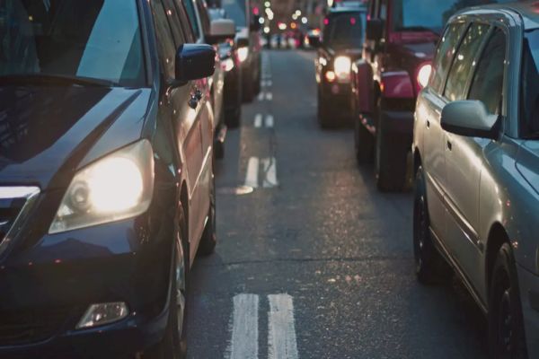Se schimbă modul de tarifare pe drumuri și autostrăzi. Cum vor fi taxați șoferii de acum înainte. Anunțul CNAIR