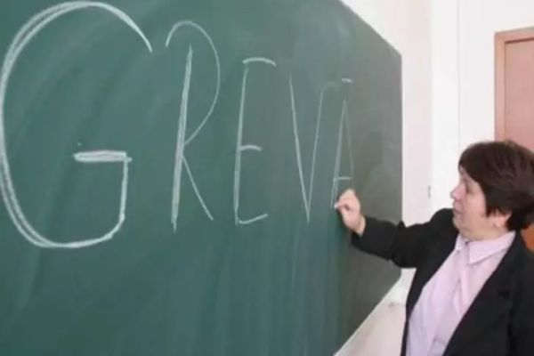 Zi decisivă în Educație, ce se întâmplă cu examenele naționale - Profesorii refuză în continuare oferta Guvernului