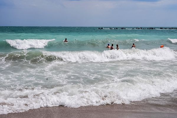 Litoralul românesc, cea mai rezervată destinaţie pentru weekend-ul de Rusalii