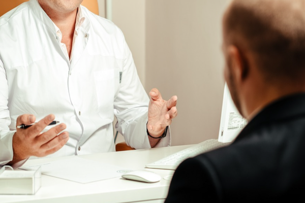 Servicii medicale decontate pentru bolnavii de cancer neasigurați