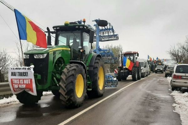 Fermierii amenință cu noi PROTESTE: "Sectorul agricol riscă să se ducă în cap”