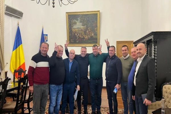 Barbu, după cinci ore de discuții cu fermierii din Botoşani şi Timiş: „Au înţeles că există bani pentru toate problemele lor”