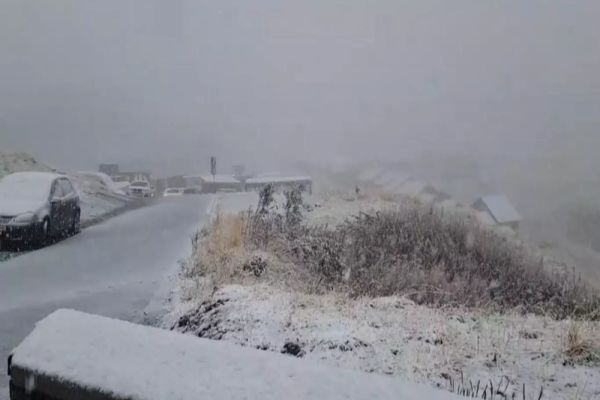 UTILAJELE DE DESZĂPEZIRE AU INTERVENIT PE TRANSFĂGĂRĂȘAN