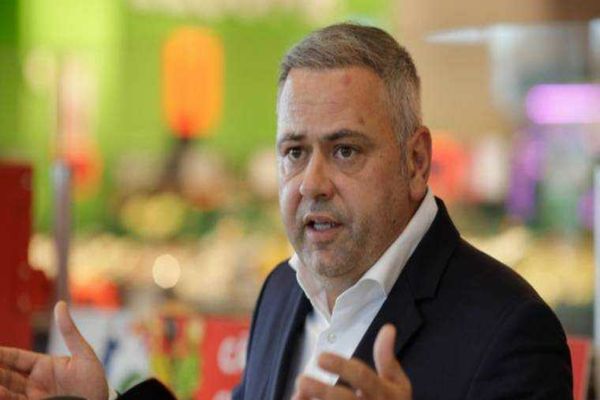 FLORIN BARBU PROPUNE TĂIEREA INVESTIȚIILOR ÎN STADIOANE PENTRU A SUSȚINE AGRICULTURA