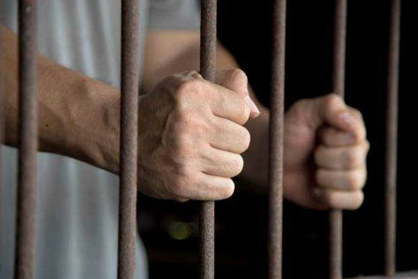 PĂRINȚII UNUI COPIL DE 8 LUNI, CONDAMNAȚI LA PESTE 20 DE ANI DE ÎNCHISOARE ÎN COVASNA