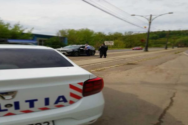 Clipe de coșmar pentru o tânără din Capitală. A fost luată cu forța și dusă spre Mureș