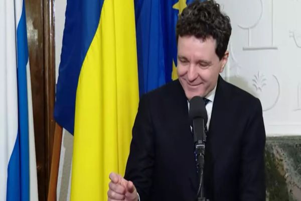 Nicușor Dan participă joi la reuniunea extraordinară a Consiliului European